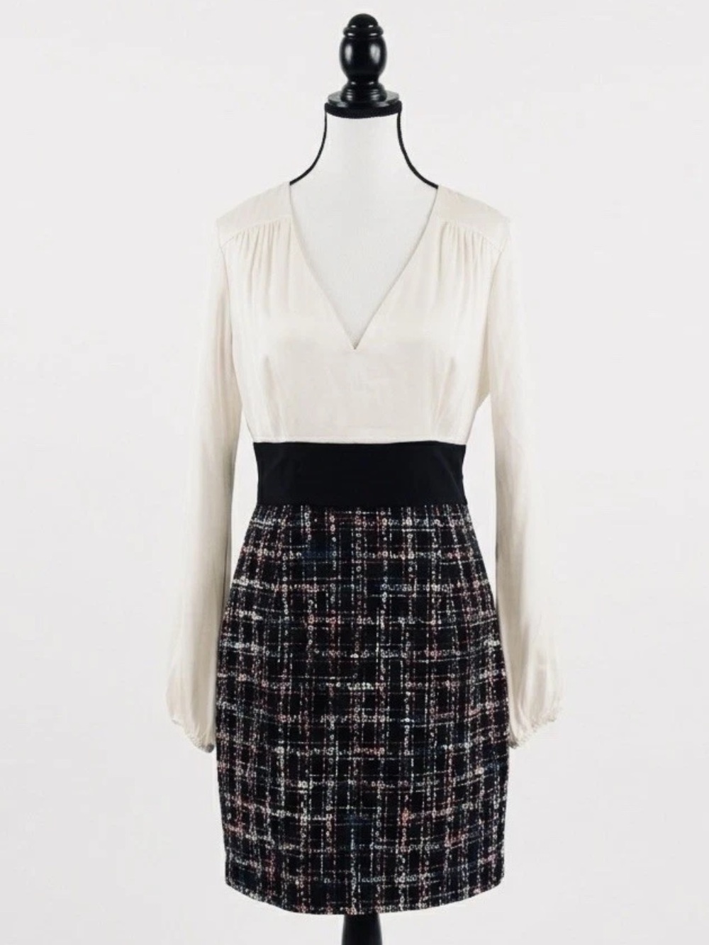 Milly Nicola Pencil Dress Silk Tweed White Black Long Sleeves V Neck Size 6 $395 - Picture 2 of 11